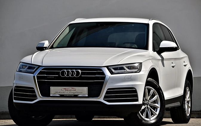 Audi Q5 cena 139800 przebieg: 82000, rok produkcji 2020 z Łask małe 742